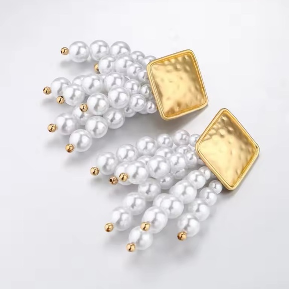 Zara White Cascade Beaded Elegant Gold and White Pearl Drop Earrings - Picture 5 of 5